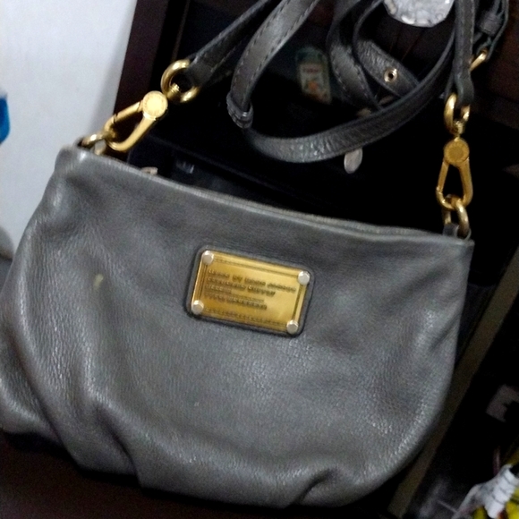 MARC JACOBS CROSSBODY AUTHENTIC PURSE - Picture 7 of 12